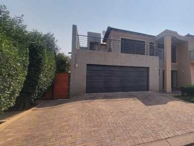 House For Sale In Monavoni, Centurion