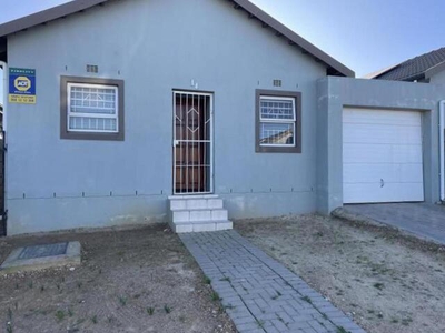 House For Sale In Paarl Central, Paarl