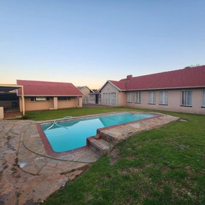 House For Sale In Silverfields Park, Krugersdorp