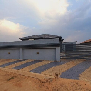 House For Sale In Soshanguve Vv, Soshanguve