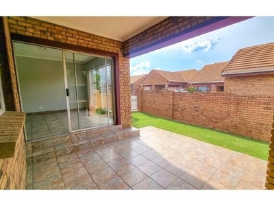 Townhouse For Sale In Amberfield, Centurion