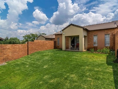 Townhouse For Sale In Erand Gardens, Midrand
