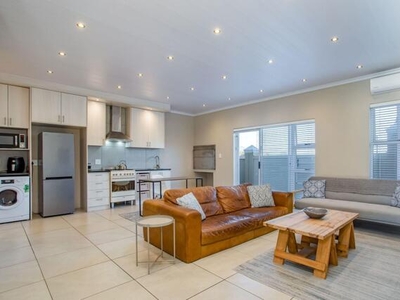 Townhouse For Sale In Paarl South, Paarl