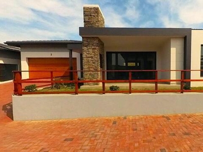 Townhouse For Sale In Palm Lakes Estate, Ballito
