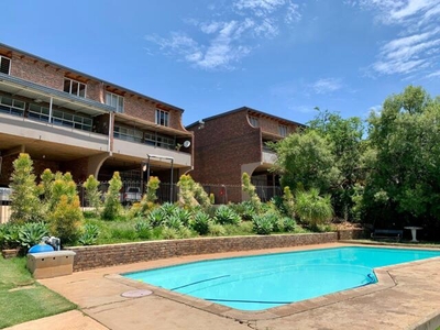 Townhouse For Sale In Queenswood, Pretoria