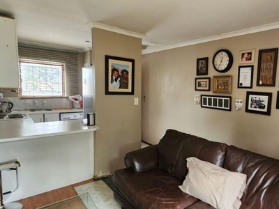 2 Bedroom flat to rent in Summer Greens, Milnerton