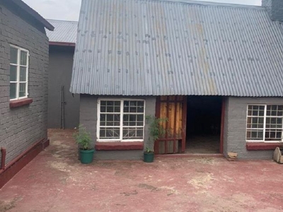 3 Bedroom smallholding for sale in Theoville, Vanderbijlpark