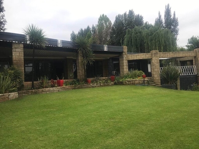 4 Bed House in Maselspoort