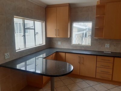 4 Bedroom House To Let in Orange Grove