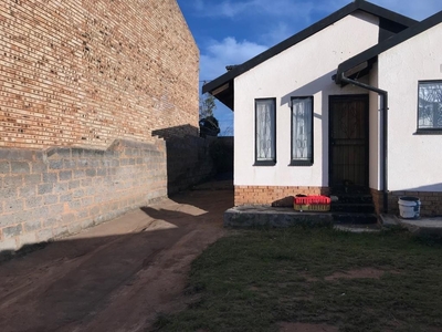 House For Sale in Ebony Park