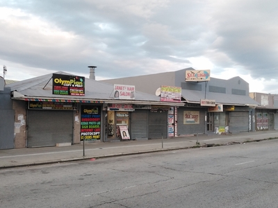 Retail For Sale in SIDWELL