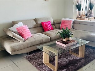 2 Bed Apartment in Ruimsig