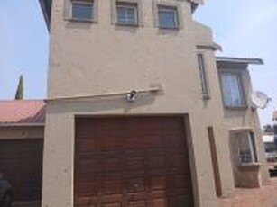 3 Bedroom Simplex for Sale For Sale in Rustenburg - MR652082