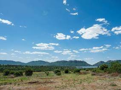 1090 m² Land available in Redstone Country Estate