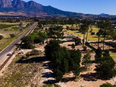 1,110m² Vacant Land For Sale in Pearl Valley at Val de Vie