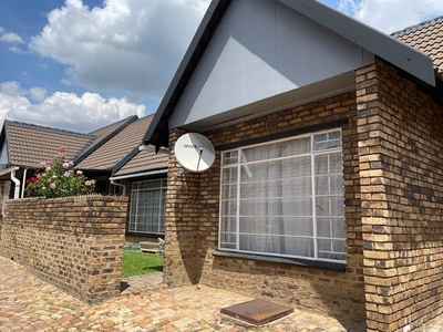 2 Bedroom House Sold in Middelburg Central