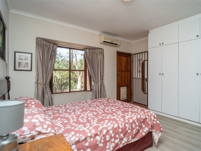 2 bedroom townhouse for sale in Dawncliffe