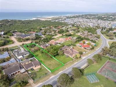 2200 m² Land available in East Bank