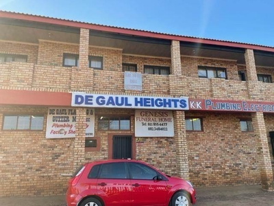 2422 m² Commercial space in Ennerdale