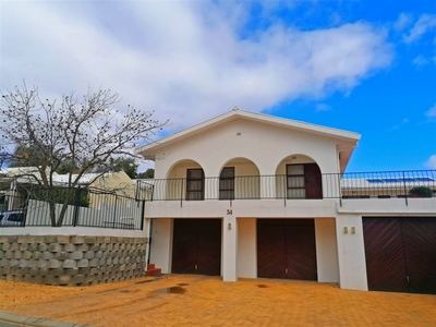 3 Bed House in Clanwilliam
