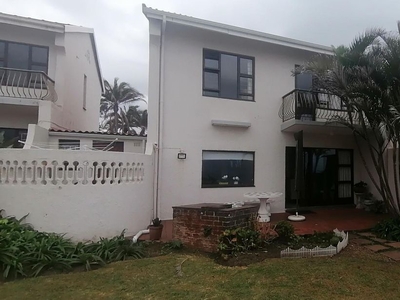 3 Bedroom Townhouse For Sale in Port Edward