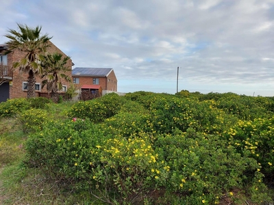 590m² Vacant Land For Sale in Boggomsbaai