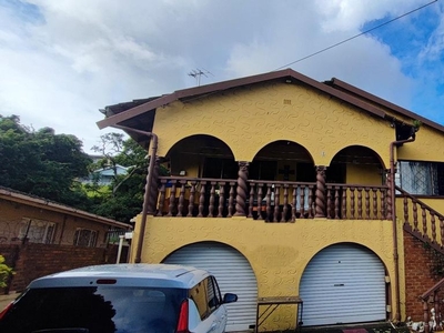 6 Bedroom House Sold in Isipingo Hills