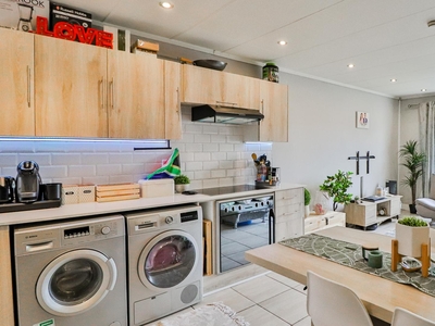 2 Bedroom Apartment / flat to rent in Paulshof - 323 Witkoppen Road