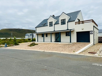 3 Bedroom House for sale in Westcliff - 4 Guthries Cove