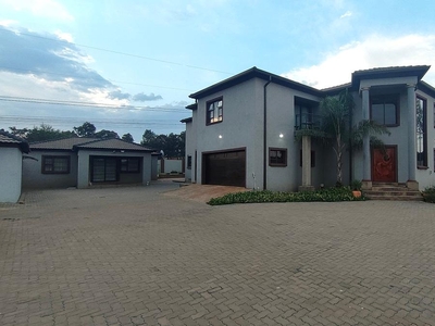 Smallholding For Sale in Rietvlei View Country Estates