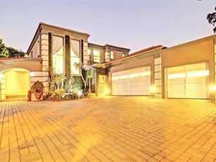 4 Bed House in Blue Valley Golf Estate