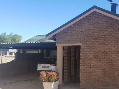 3 Bedroom Freehold For Sale in Keidebees