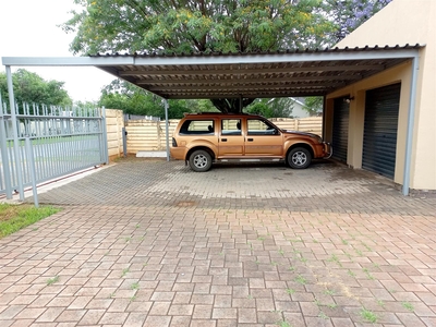 Beautiful and Spacious 4 Bedroom House to Let in Rynfield, Benoni
