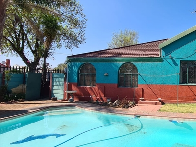 House For Sale in Benoni Central