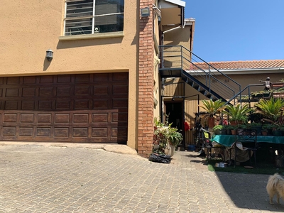 House For Sale in Benoni Central