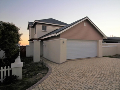 House for sale with 3 bedrooms, Fountains Estate, Jeffreys Bay