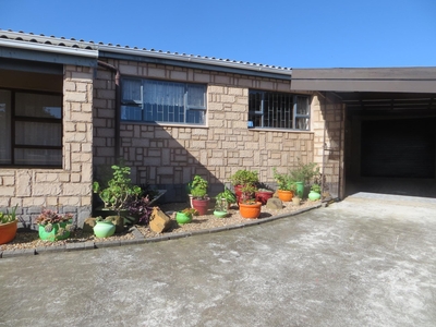 House for sale with 3 bedrooms, Humansdorp, Humansdorp