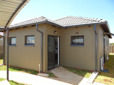 House in Roodepoort For Sale