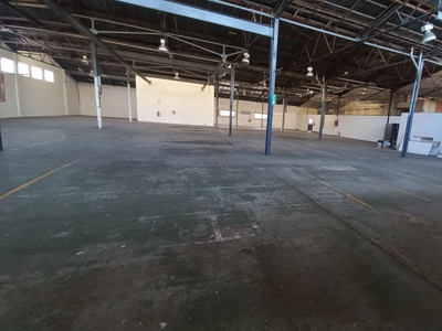 Industrial property to rent in Parow Central - 1 Drukkery