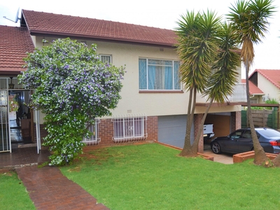Property for sale with 4 bedrooms, Hazelpark, Germiston