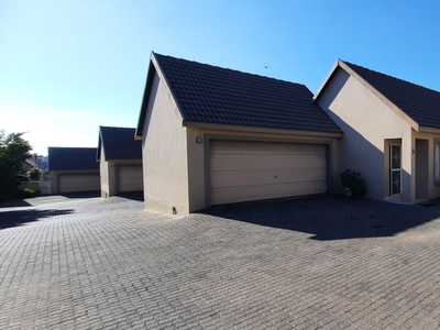 Townhouse For Sale in Brooklands Lifestyle Estate