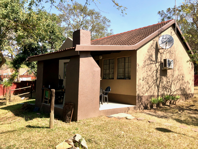 Townhouse for sale with 3 bedrooms, West Acres Ext 29, Nelspruit