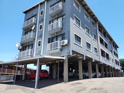 2 Bedroom Apartment / Flat For Sale In Bluff