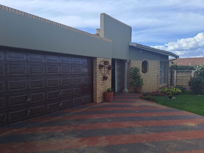 3 Bedroom House For Sale in Ashbury