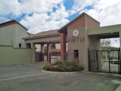 3 Bedroom Townhouse To Let in Kyalami