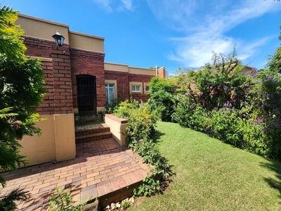 3 Bedroom Simplex For Sale in Howick Central