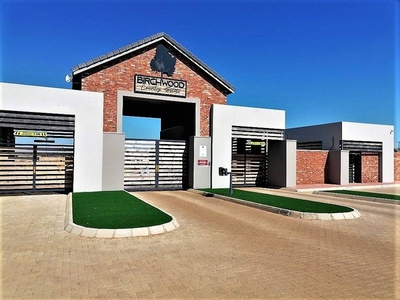 Modern townhouse for Sale in Baillie Park