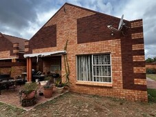 3 Bedroom Apartment For Sale in Polokwane Central