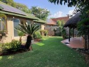 3 Bedroom House to Rent in Garsfontein - Property to rent -
