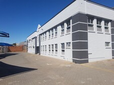 1,615m² Warehouse To Let in Aeroport